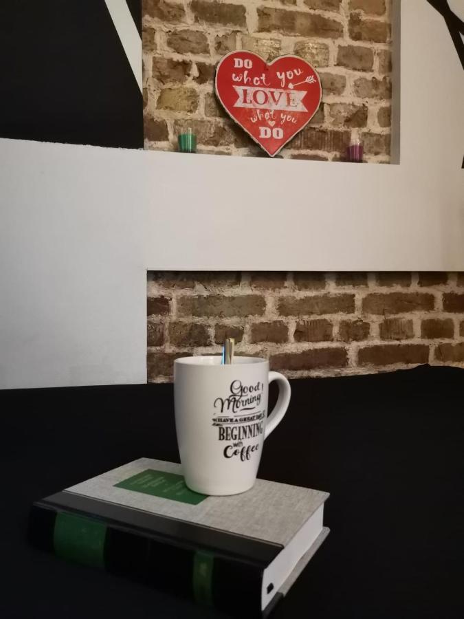 Studio Apartman Black & White Centar Sarajevo Free Parking 외부 사진